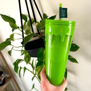 ✨NEW✨ Starbucks 2023 Halloween Drip Slime Glow in the Dark Tumbler